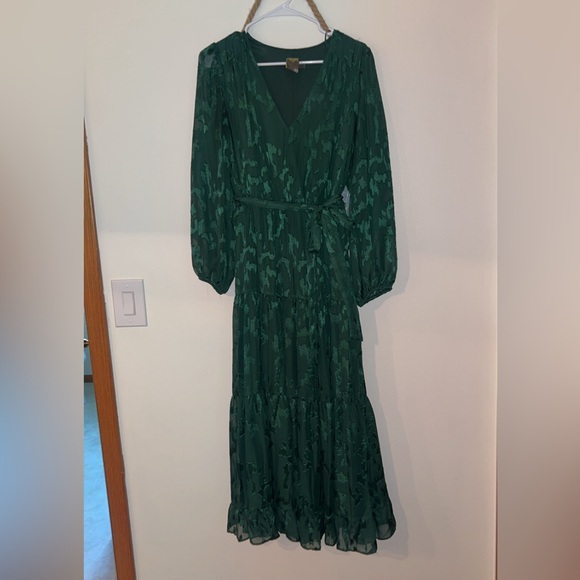 Taylor emerald dress - Picture 1 of 1